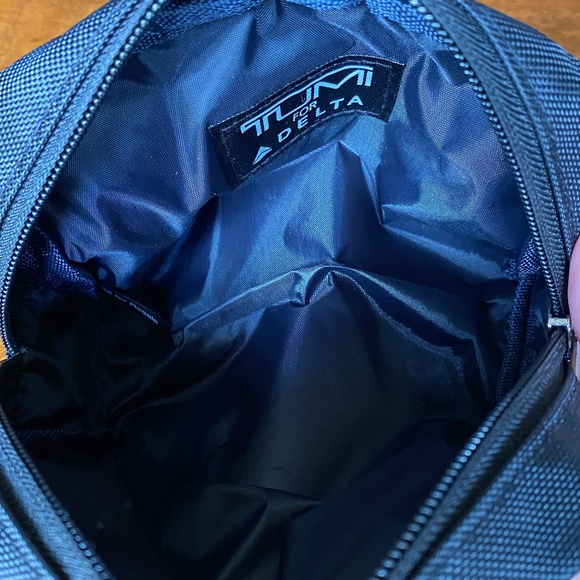 Tumi attache amenity travel kit black quantity 3 - Picture 7 of 7